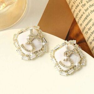 NWT Korean Style High-End Textured White Zirconia Stud Earrings  W Letter Charm